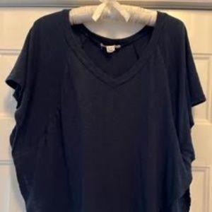 Derek Heart Navy Blue top